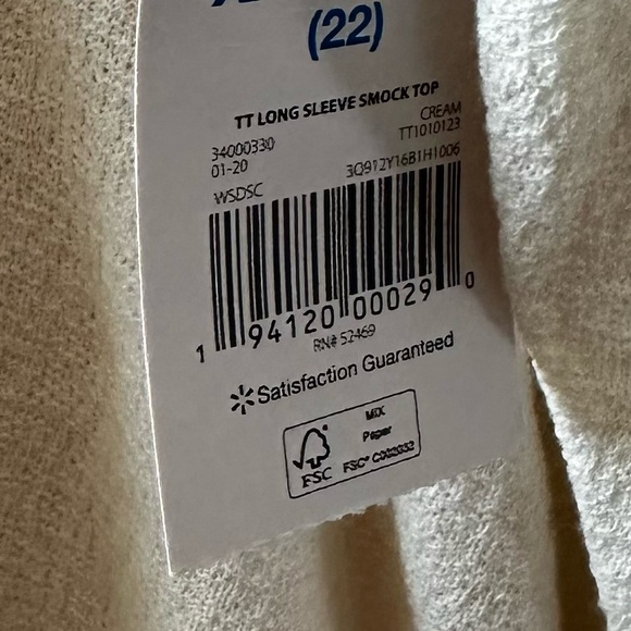 ivory cream pullover smocked top from Time and Tru size 22 - Picture 11 of 11